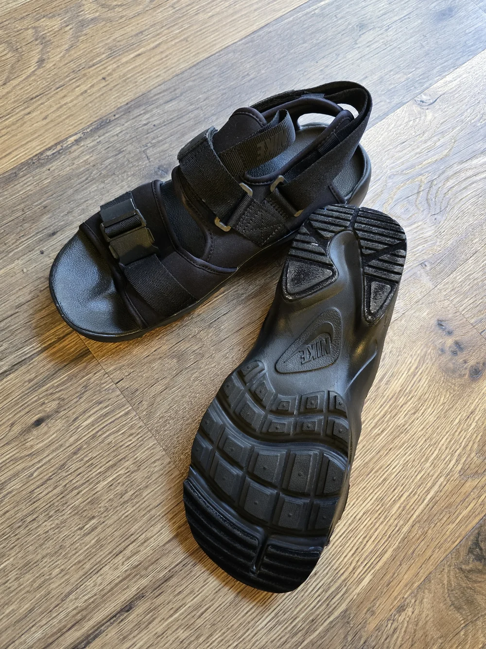 Nike Canyon Sandal Mens Black Adjustable Strap